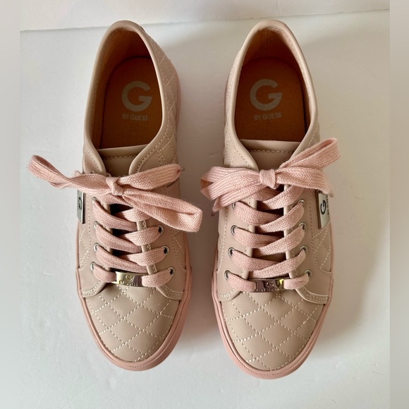 Guess Quilted Pink Leather Sneakers Size 8.5 EUC - Picture 3 of 6